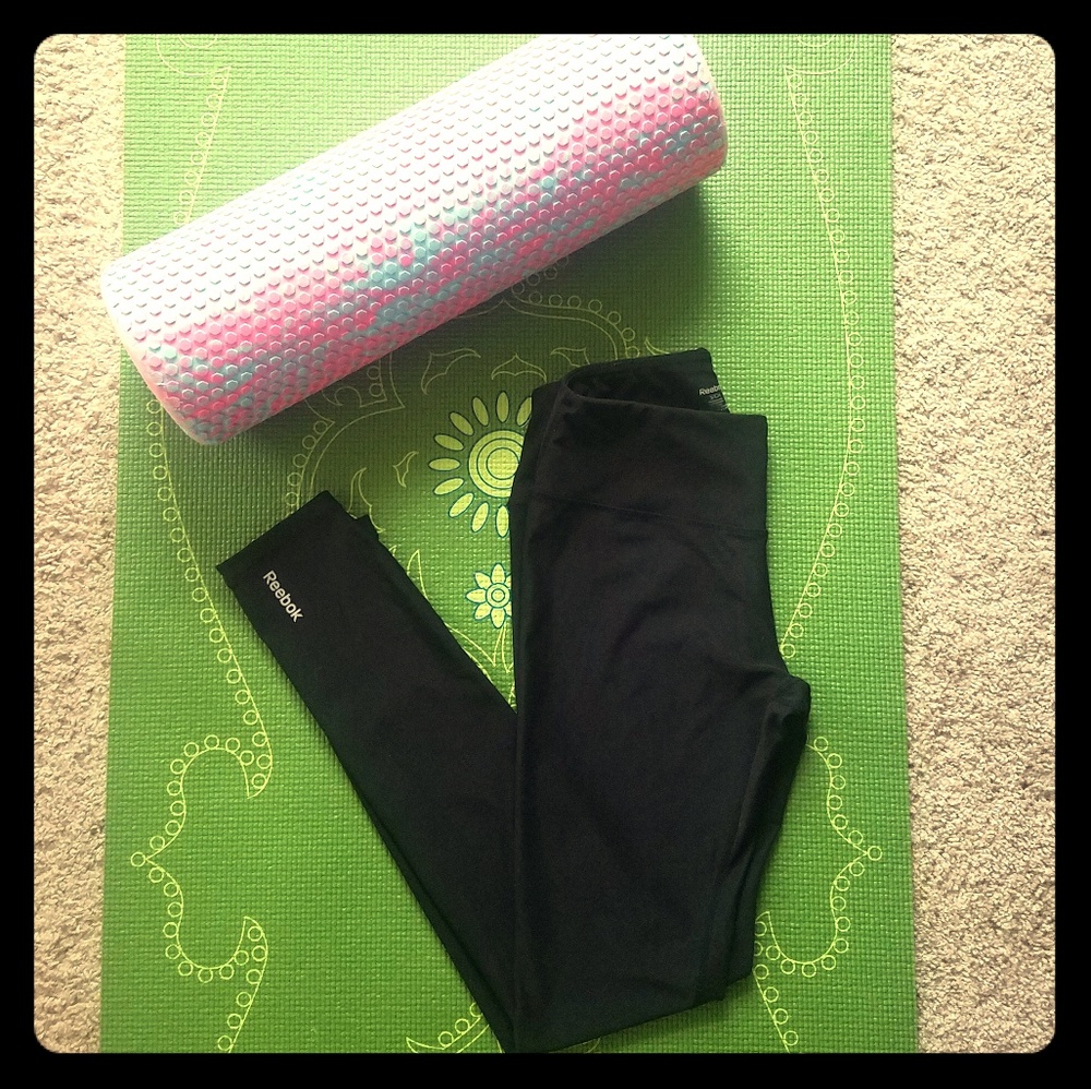 Reebok medium-rise, athletic legging